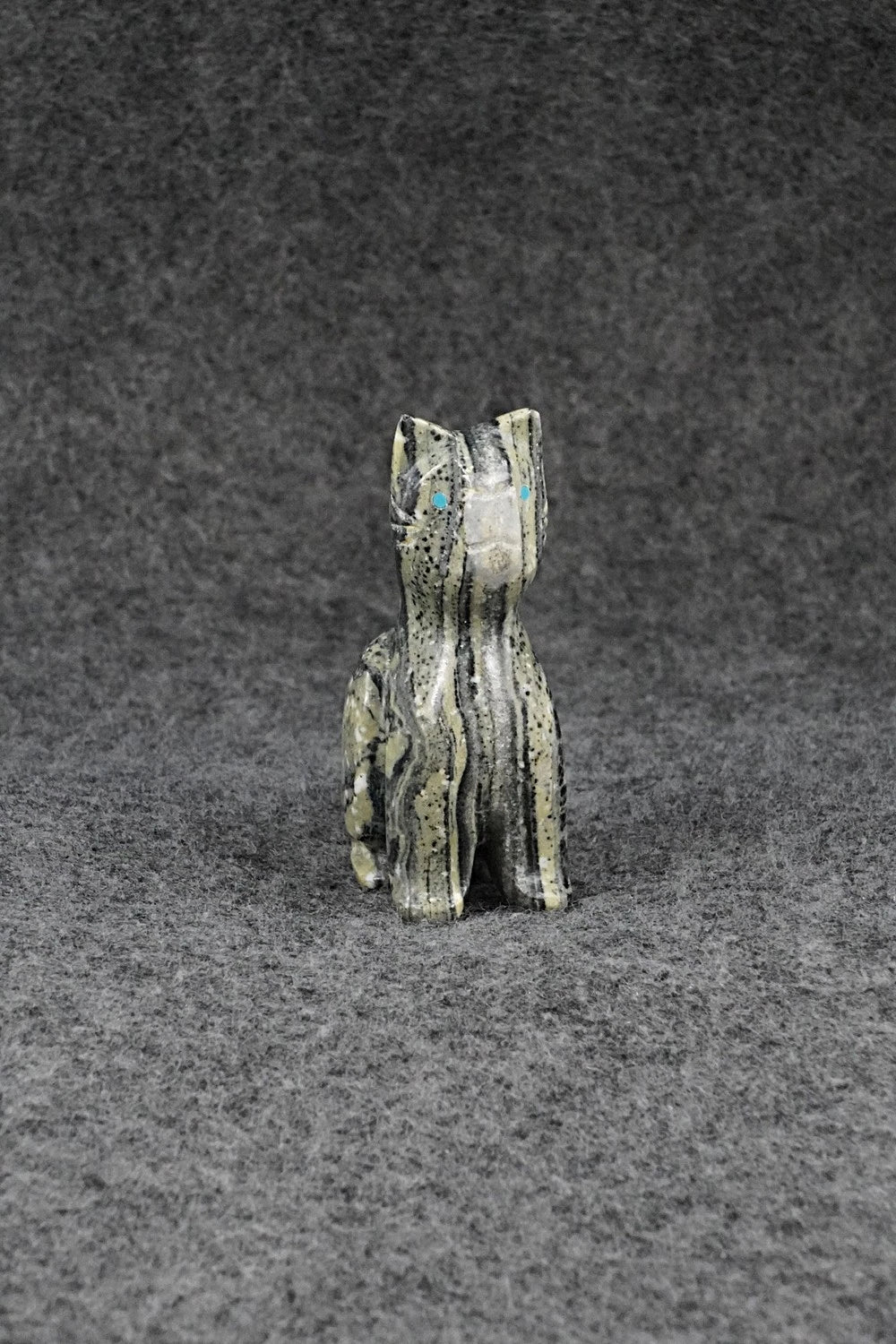 Cat Zuni Fetish Carving - Rosella Soseeah