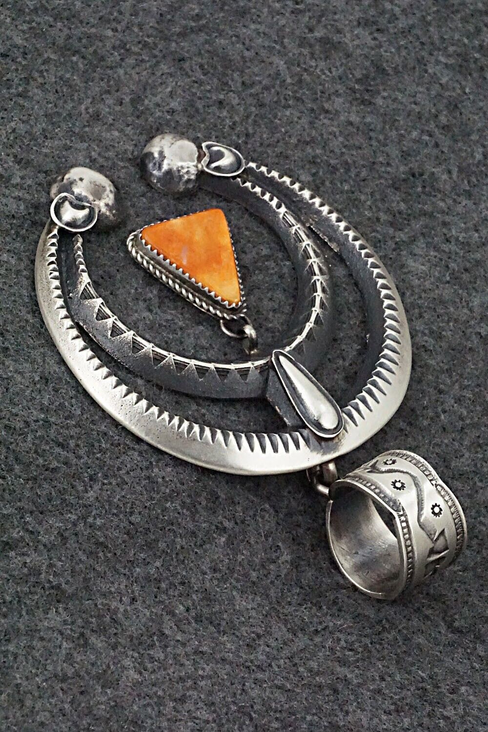 Spiny Oyster & Sterling Silver Naja Pendant - Martha Cayatineto