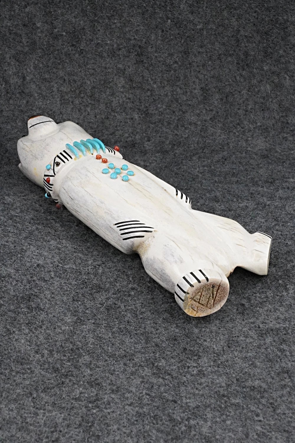 Bear Zuni Fetish Carving - Claudia Peina