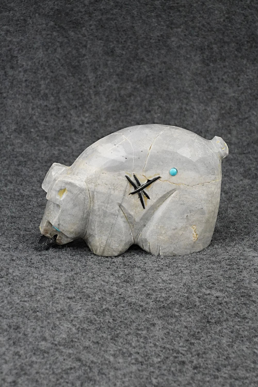 Bear Zuni Fetish Carving - Cody Chavez