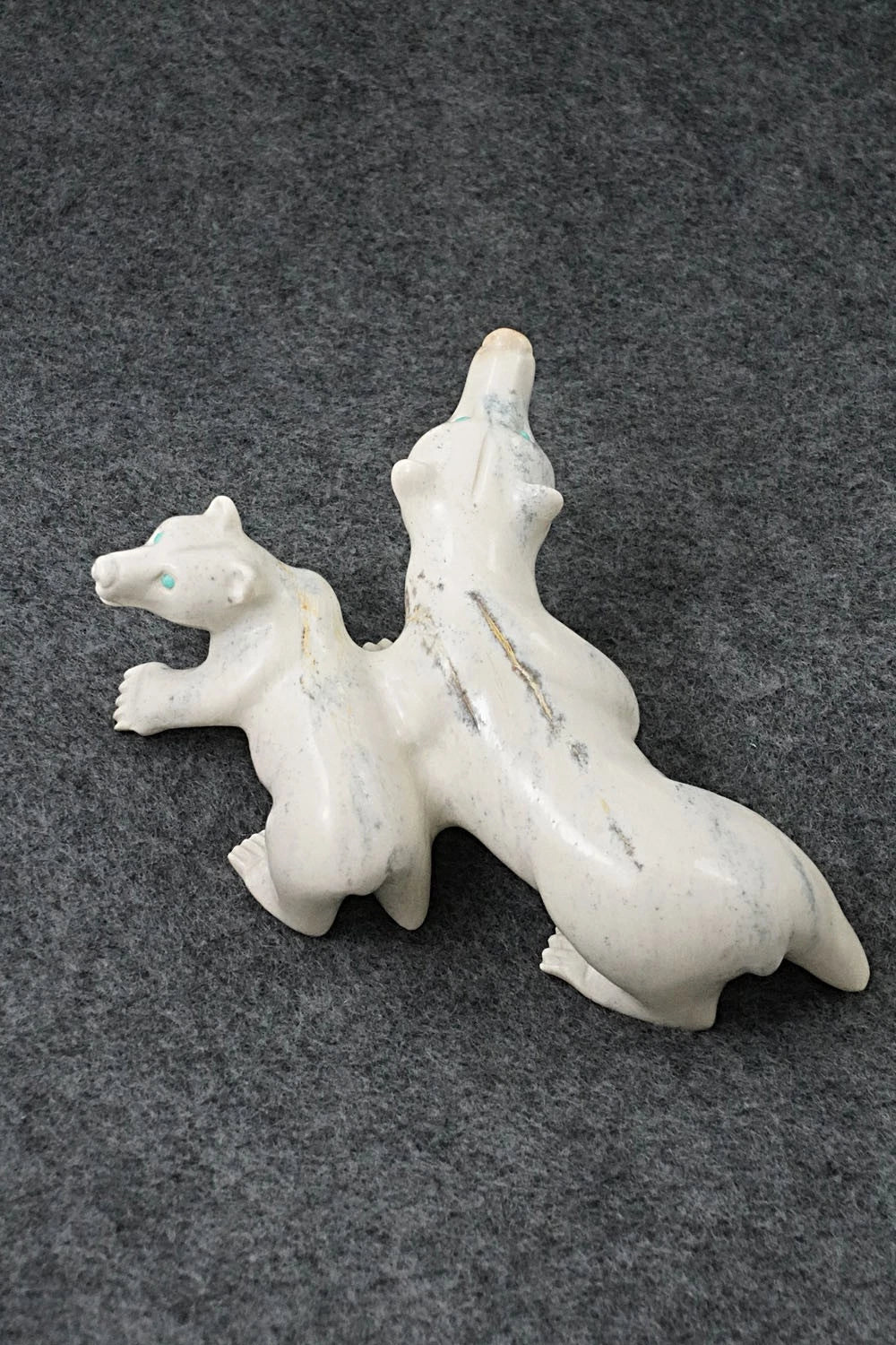 Bear Zuni Fetish Carving - Albert Eustace