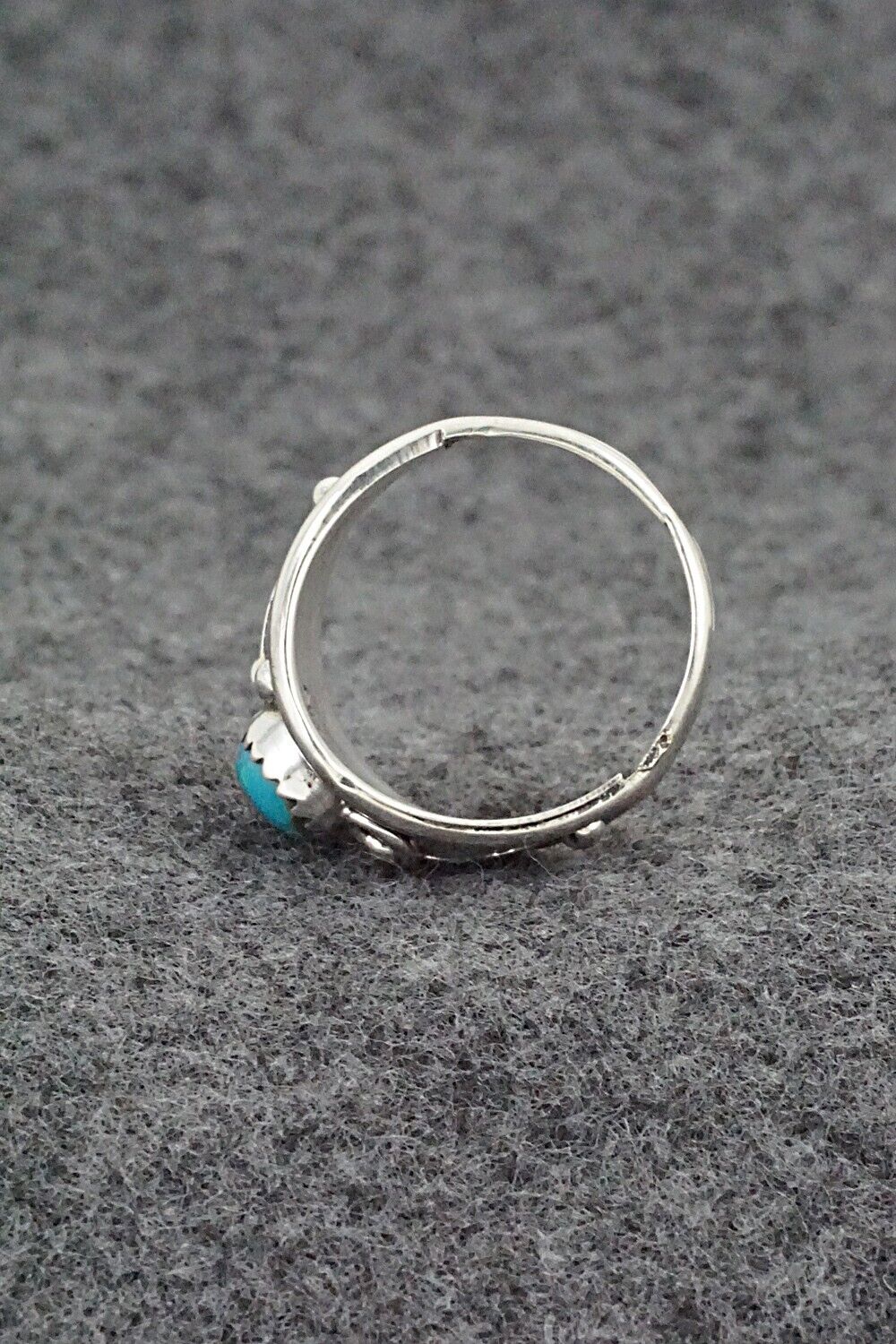 Turquoise & Sterling Silver Ring - Harris Largo - Size 7.5