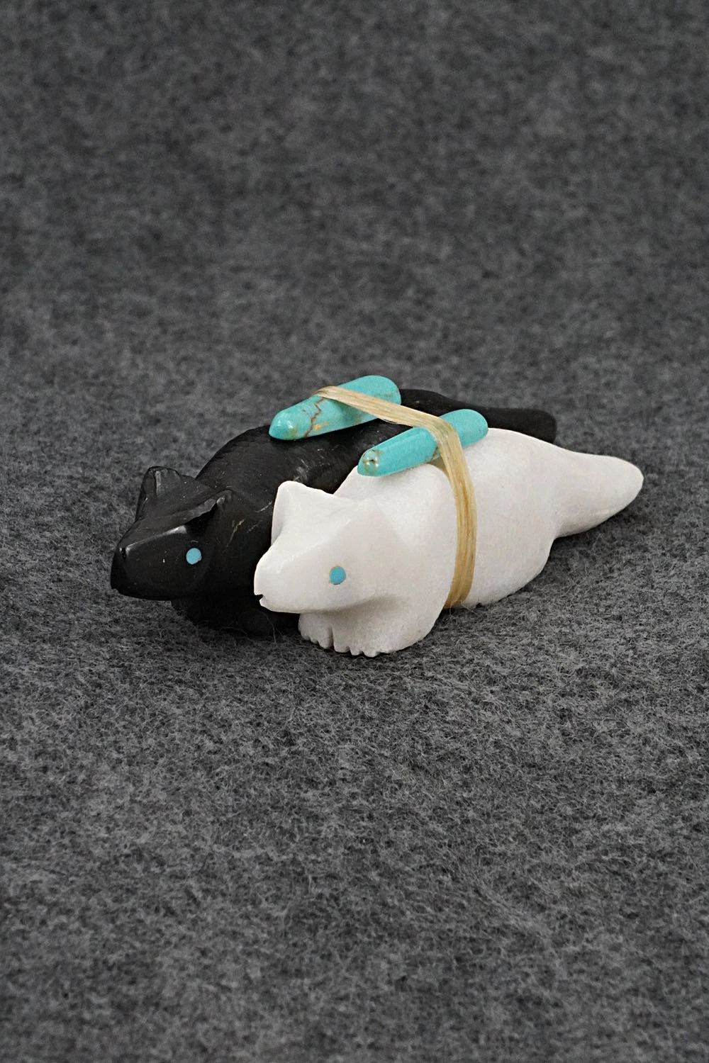 Wolf Zuni Fetish Carving - Herb Halate