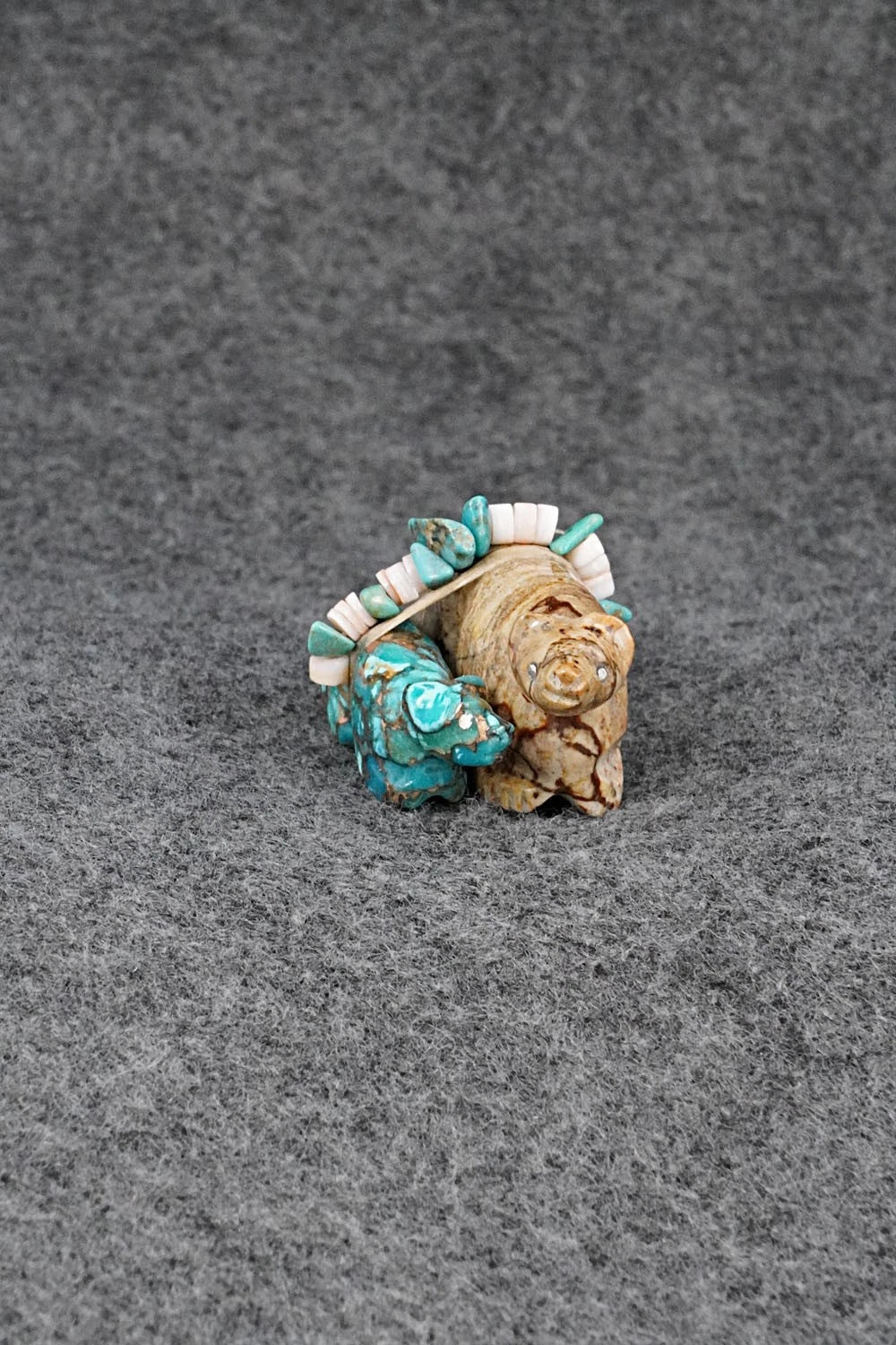 Bear Zuni Fetish Carving - Daisy Rose Leonard