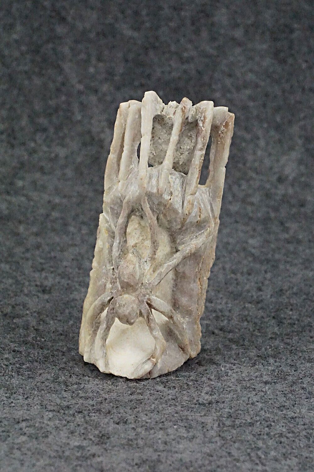 Spiders Zuni Fetish Carving - Lewis Malie Jr.