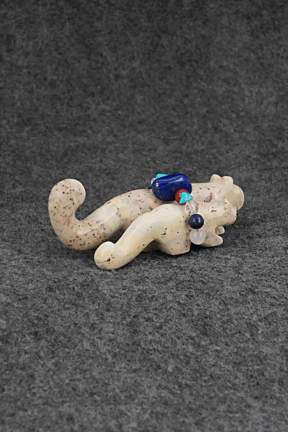 Mountain Lions Zuni Fetish Carving - Cheryl Beyuka