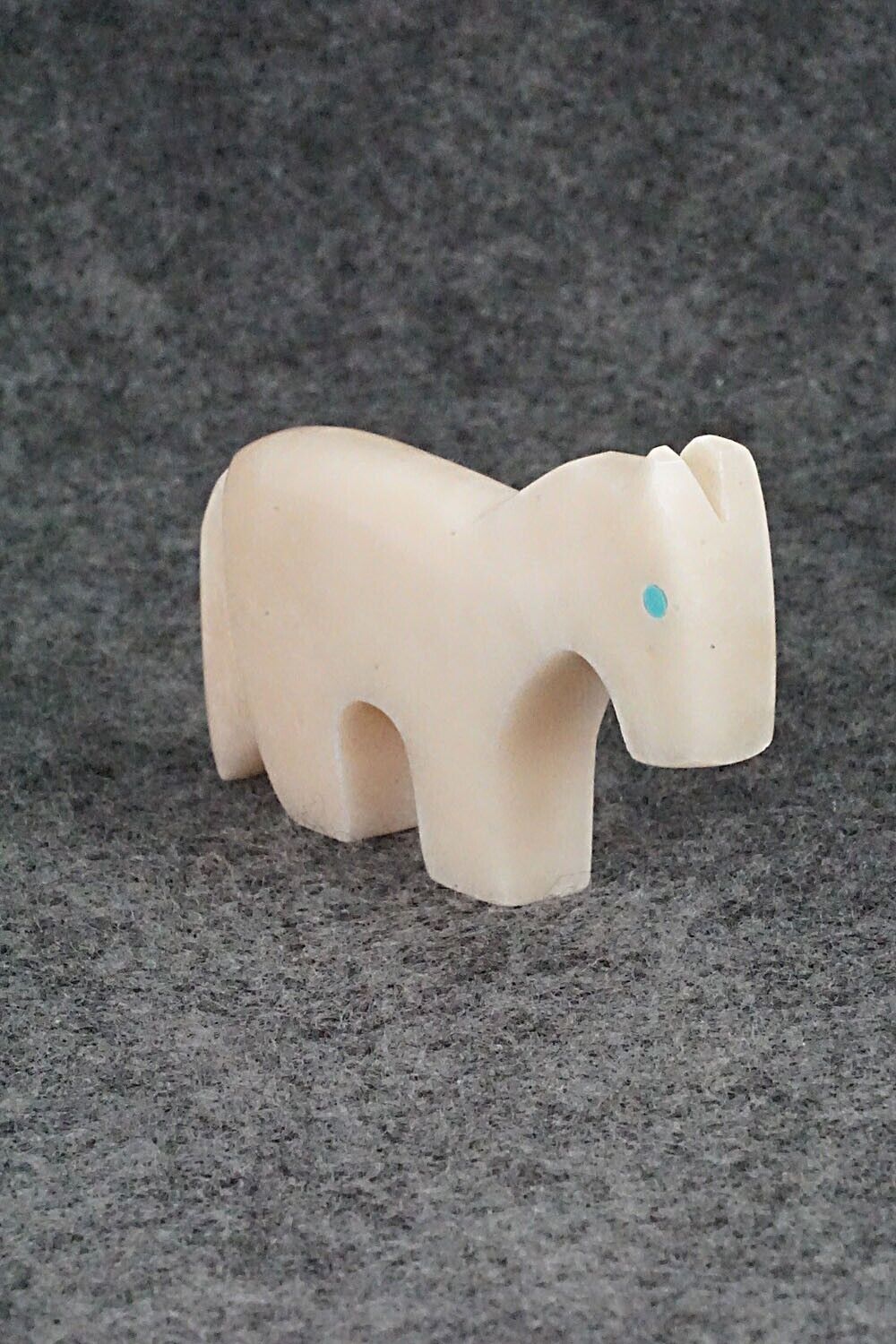 Horse Zuni Fetish Carving - Bernard Laiwakete