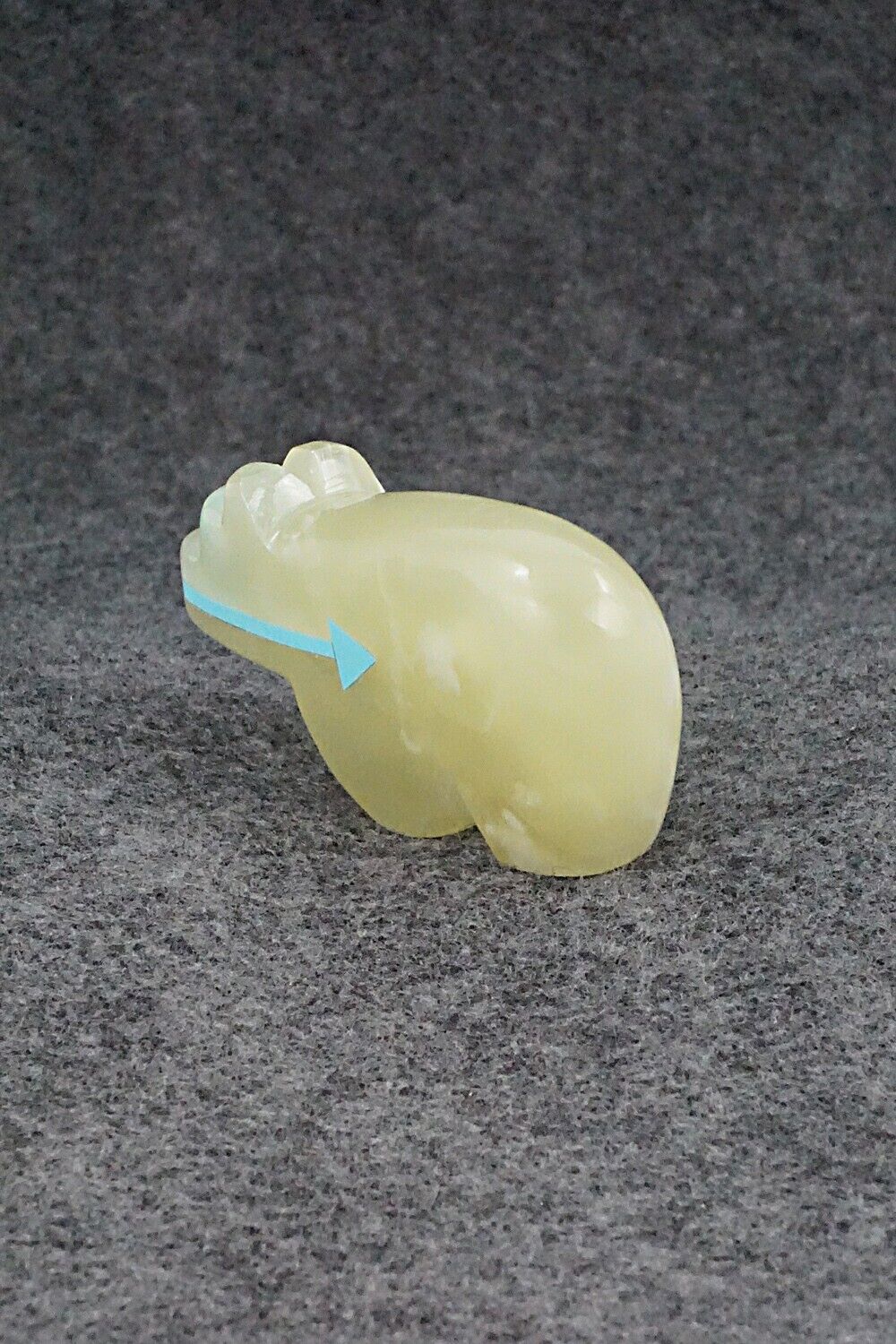 Bear Zuni Fetish Carving - Bernard Laiwakete
