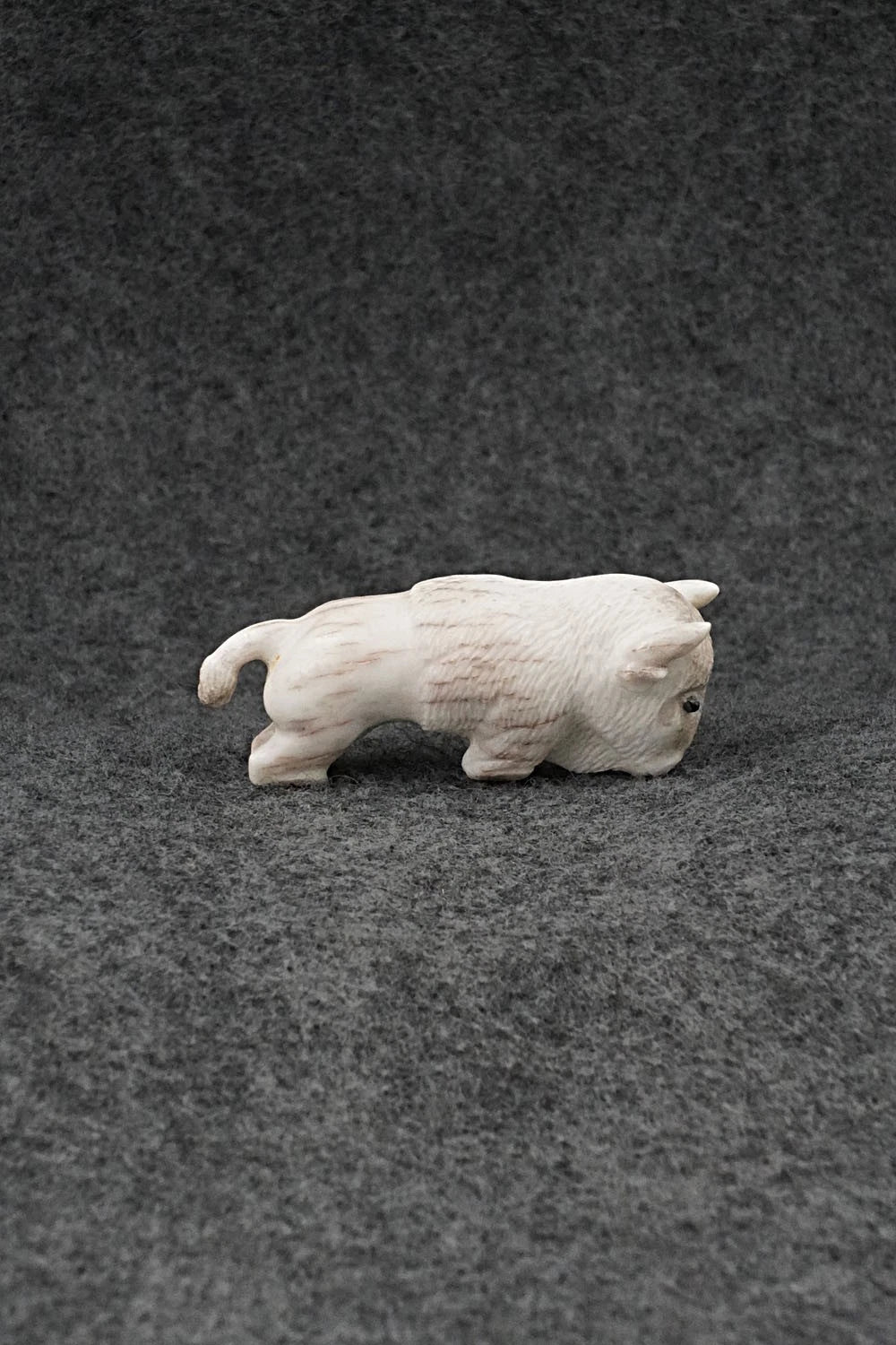 Buffalo Zuni Fetish Carving - Terrance Panteah