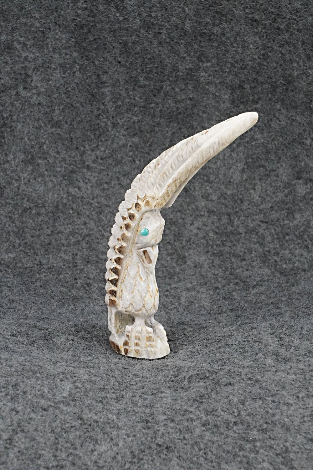 Eagle Zuni Fetish Carving - Garrick Weeka