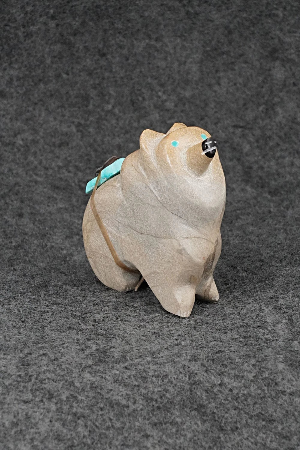 Bear Zuni Fetish Carving - Lyndric Leekya