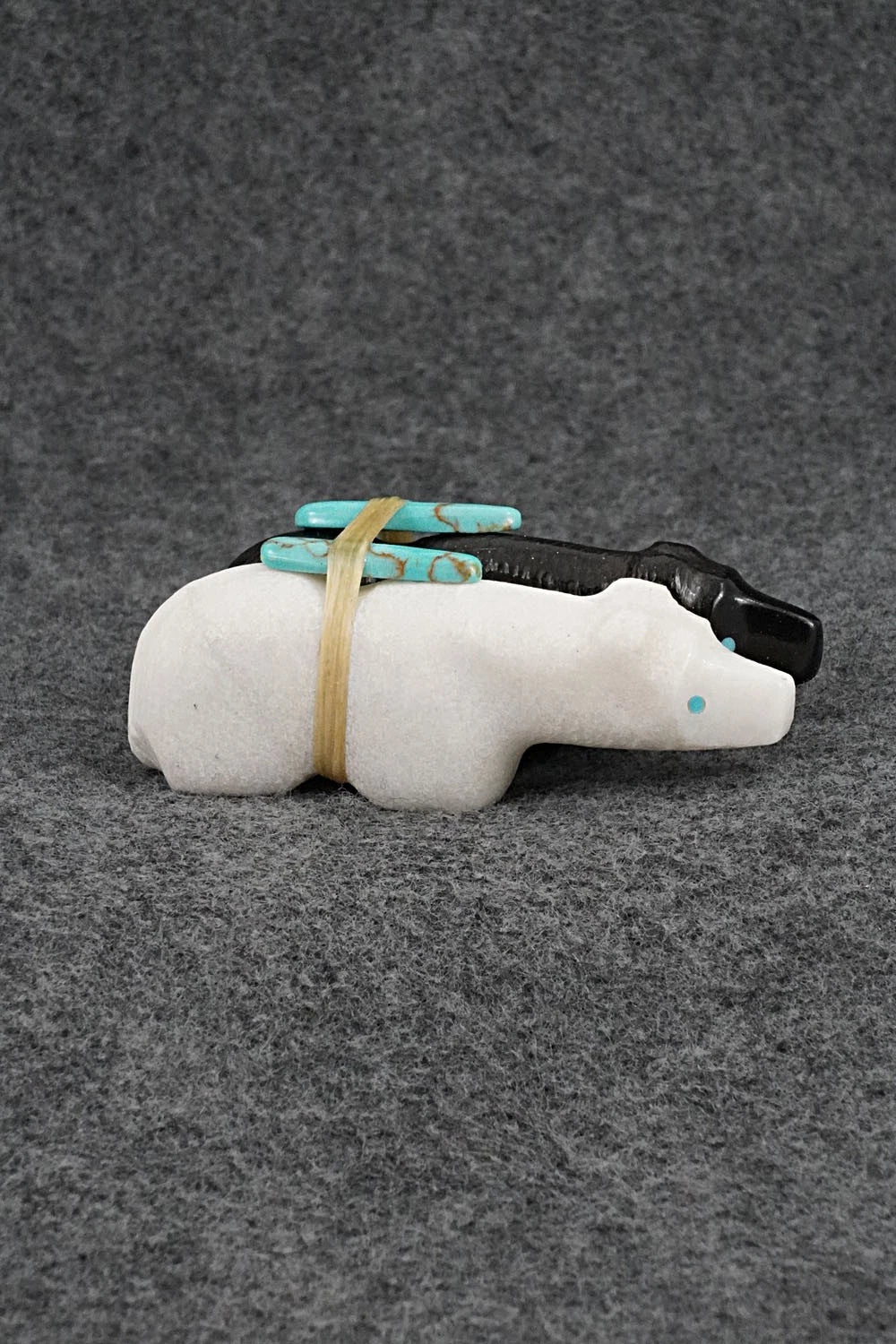 Bear Zuni Fetish Carving - Herb Halate