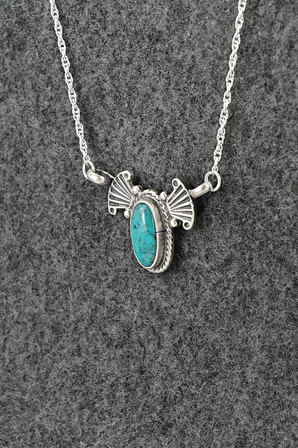 Turquoise & Sterling Silver Necklace - Verley Betone