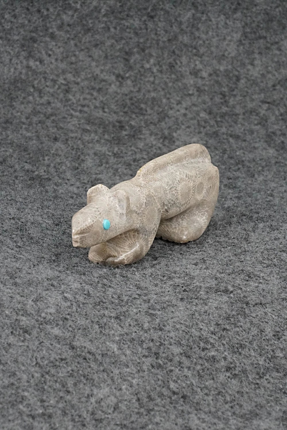 Mountain Lion Zuni Fetish Carving - Ronnie Lunasee