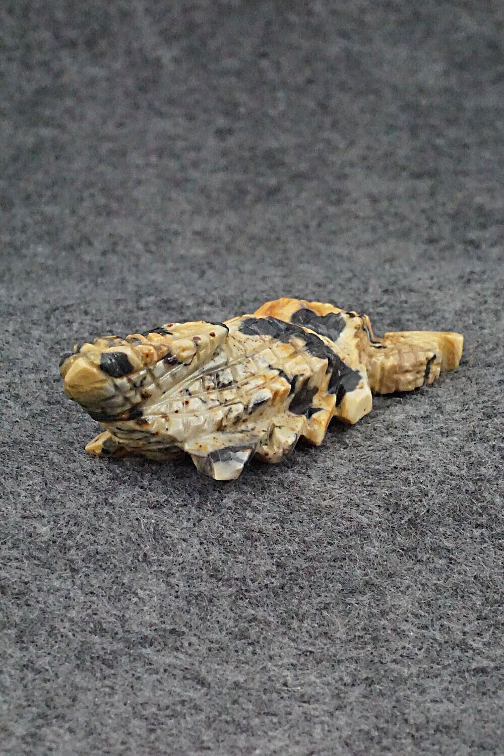 Scorpion Zuni Fetish Carving - Tony Mackel