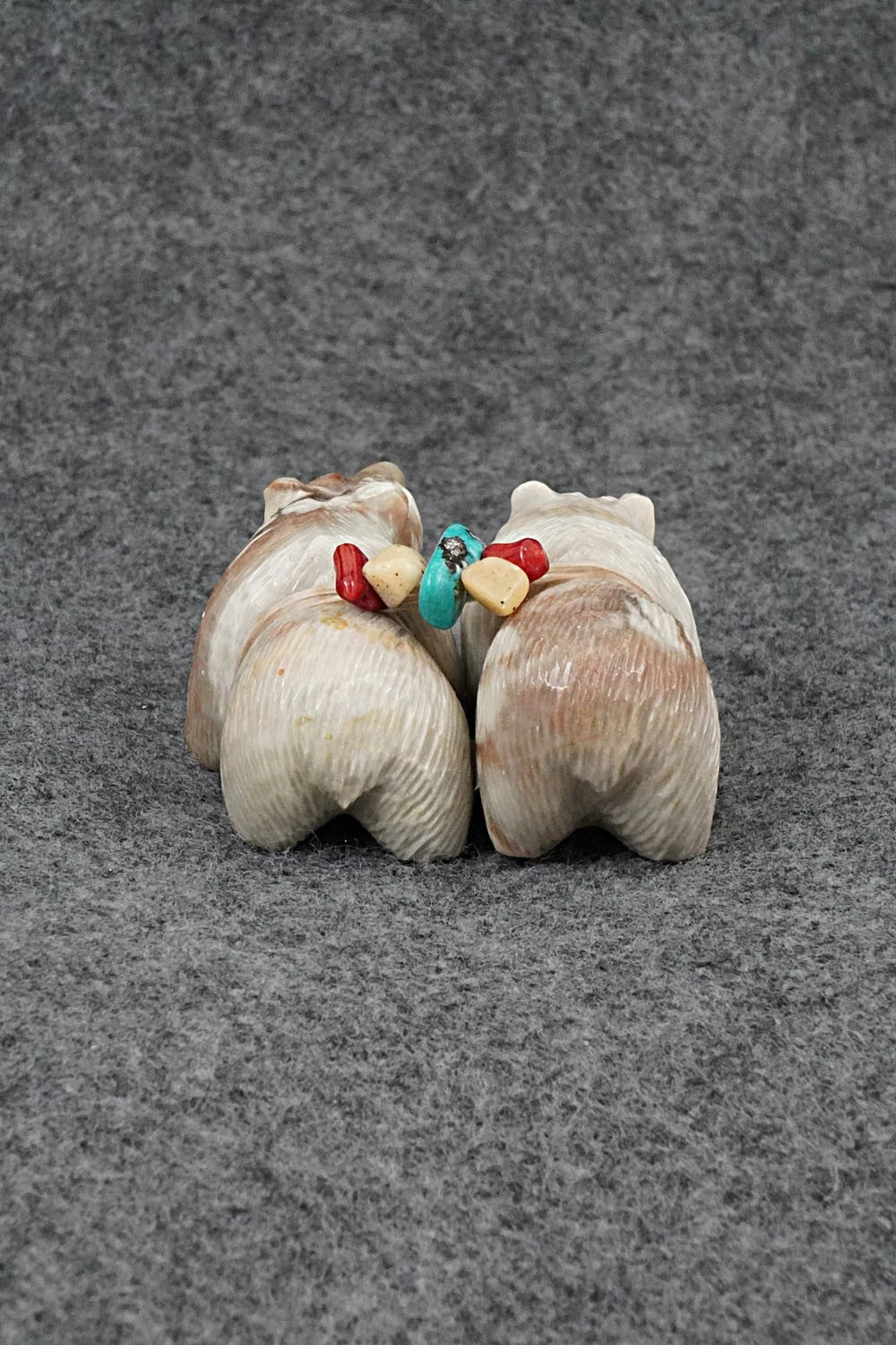 Bear Zuni Fetish Carving - Farlan & Paulette Quam