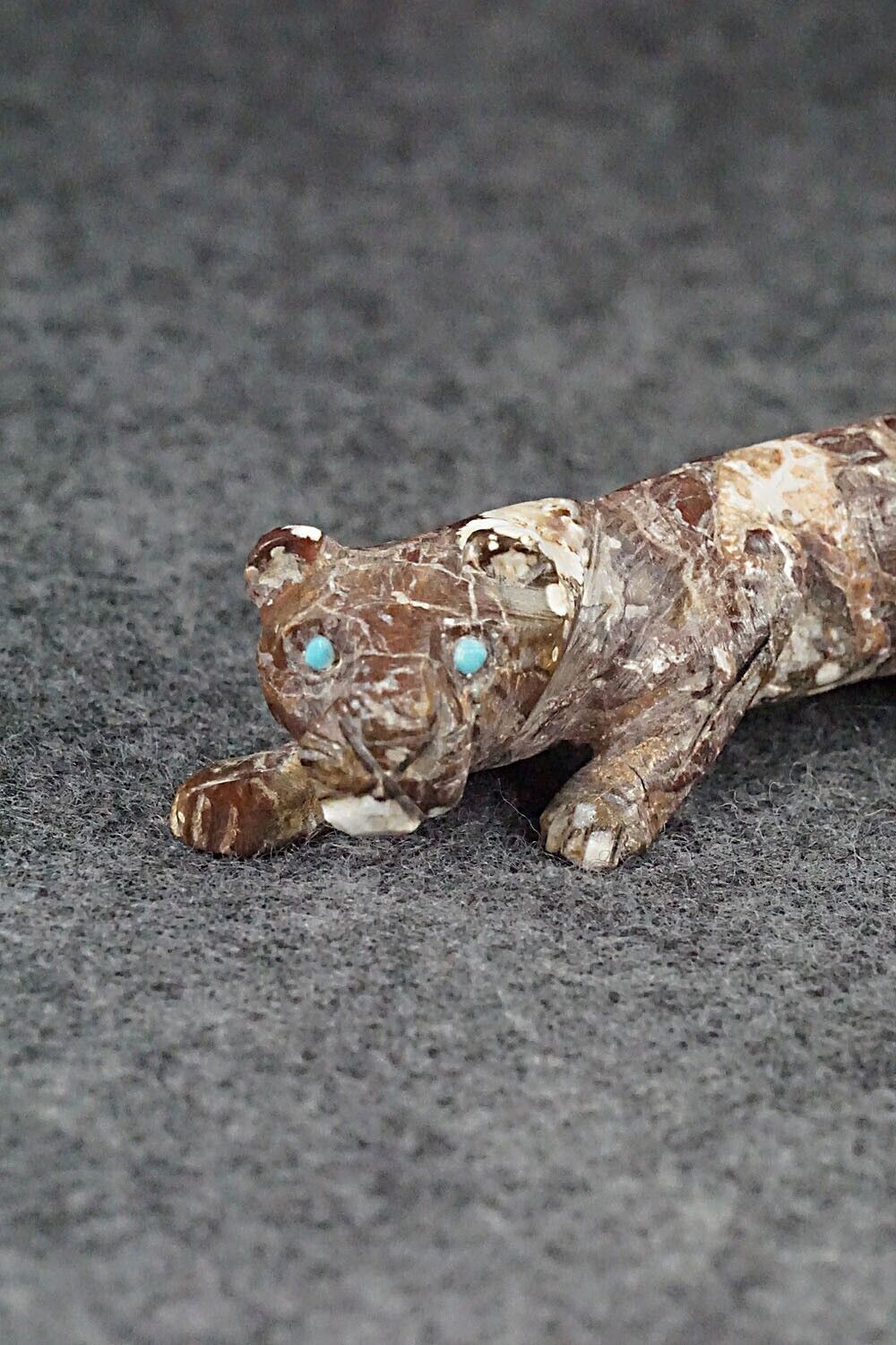 Mountain Lion Zuni Fetish Carving - Lance Cheama