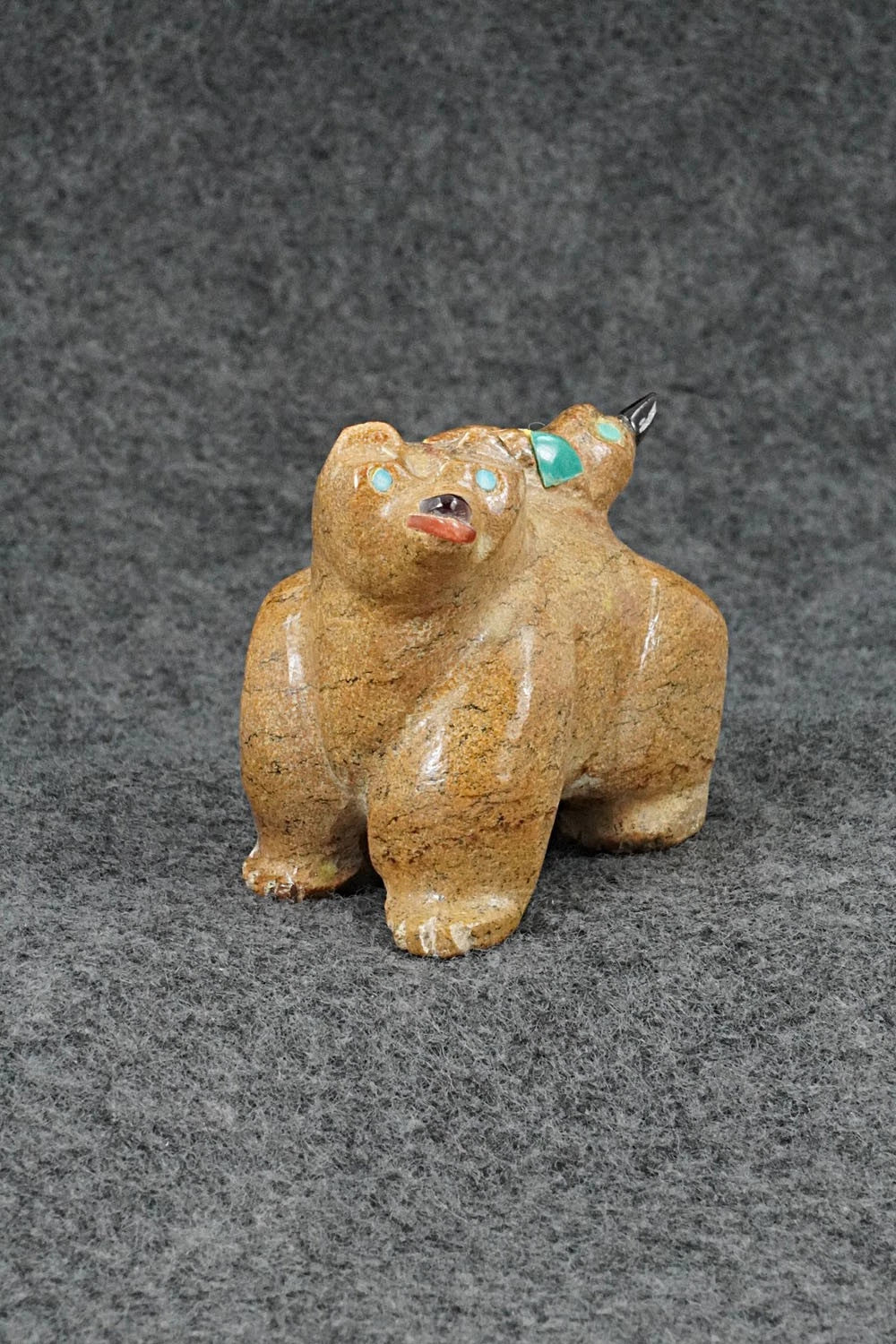 Bear Zuni Fetish Carving - Freddie Leekya