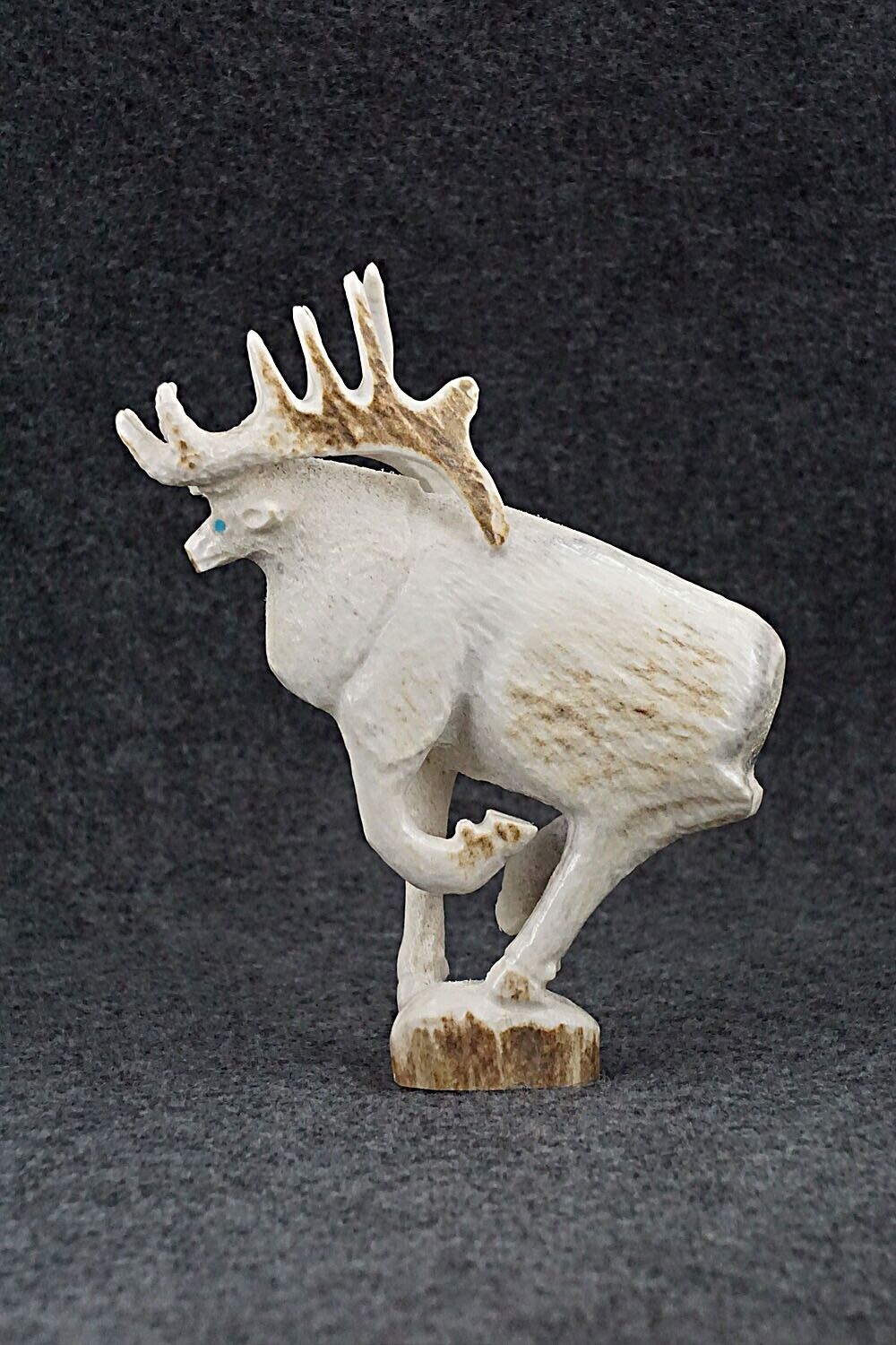 Elk Zuni Fetish Carving - Maxx Laate