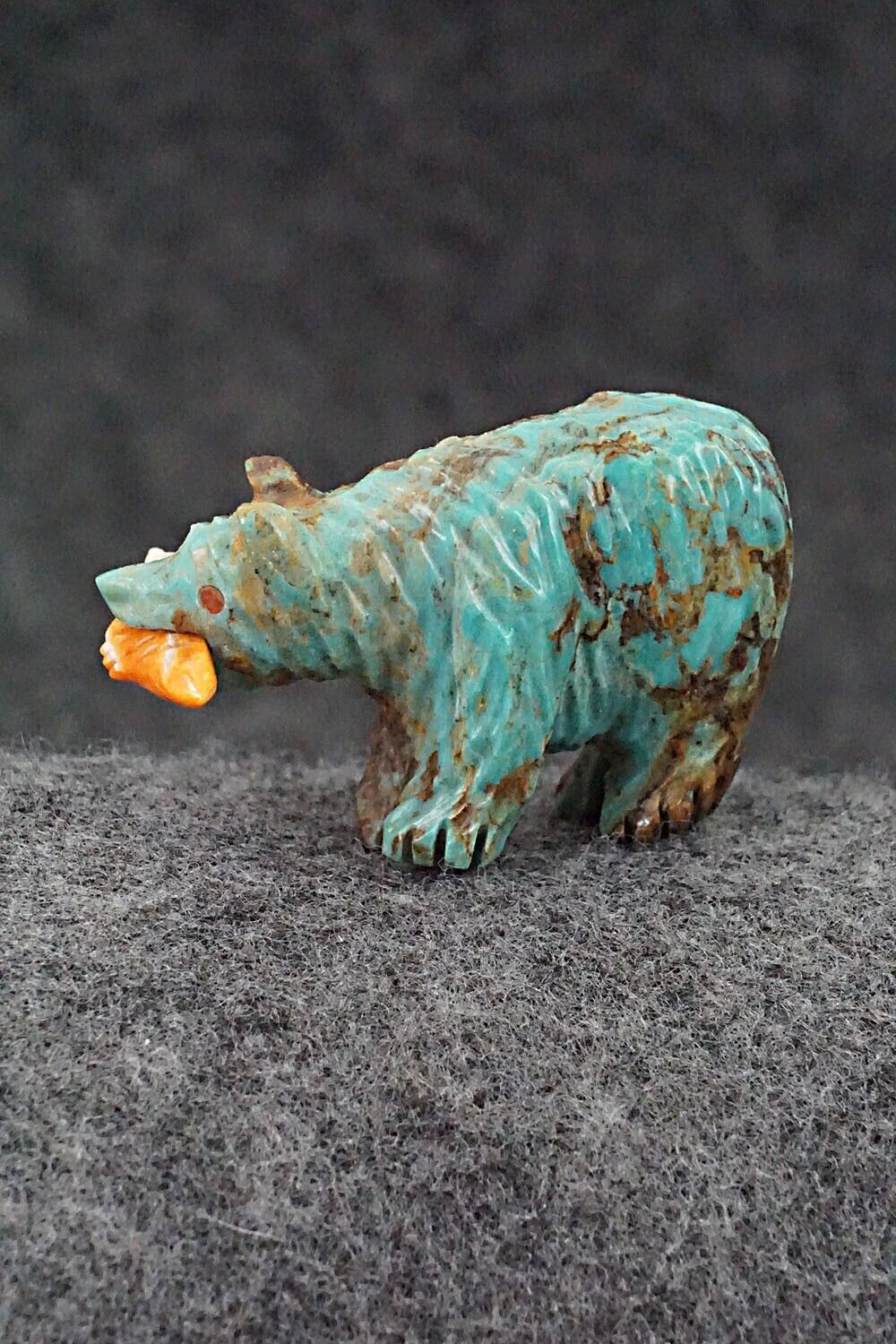 Bear with Fish Zuni Fetish Carving - Andres Quandelacy