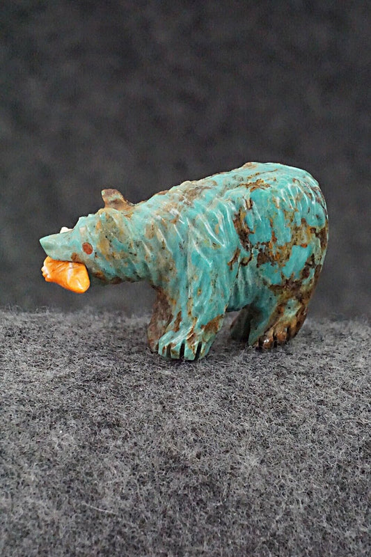 Bear with Fish Zuni Fetish Carving - Andres Quandelacy