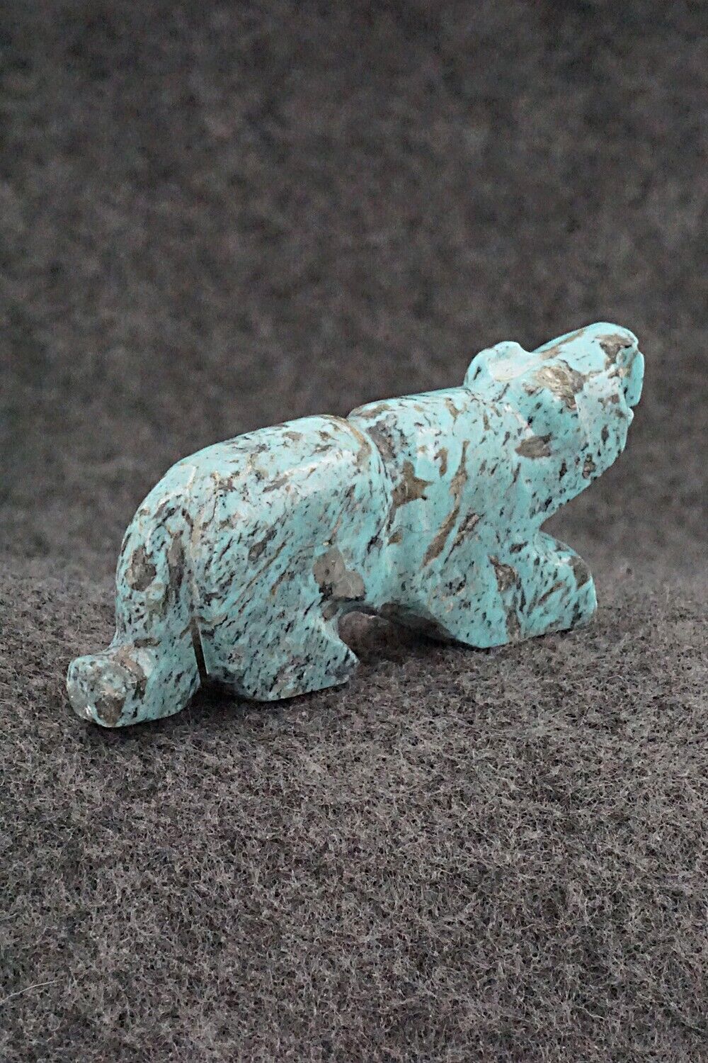 Mountain Lion Zuni Fetish Carving - Reynold Lunasee