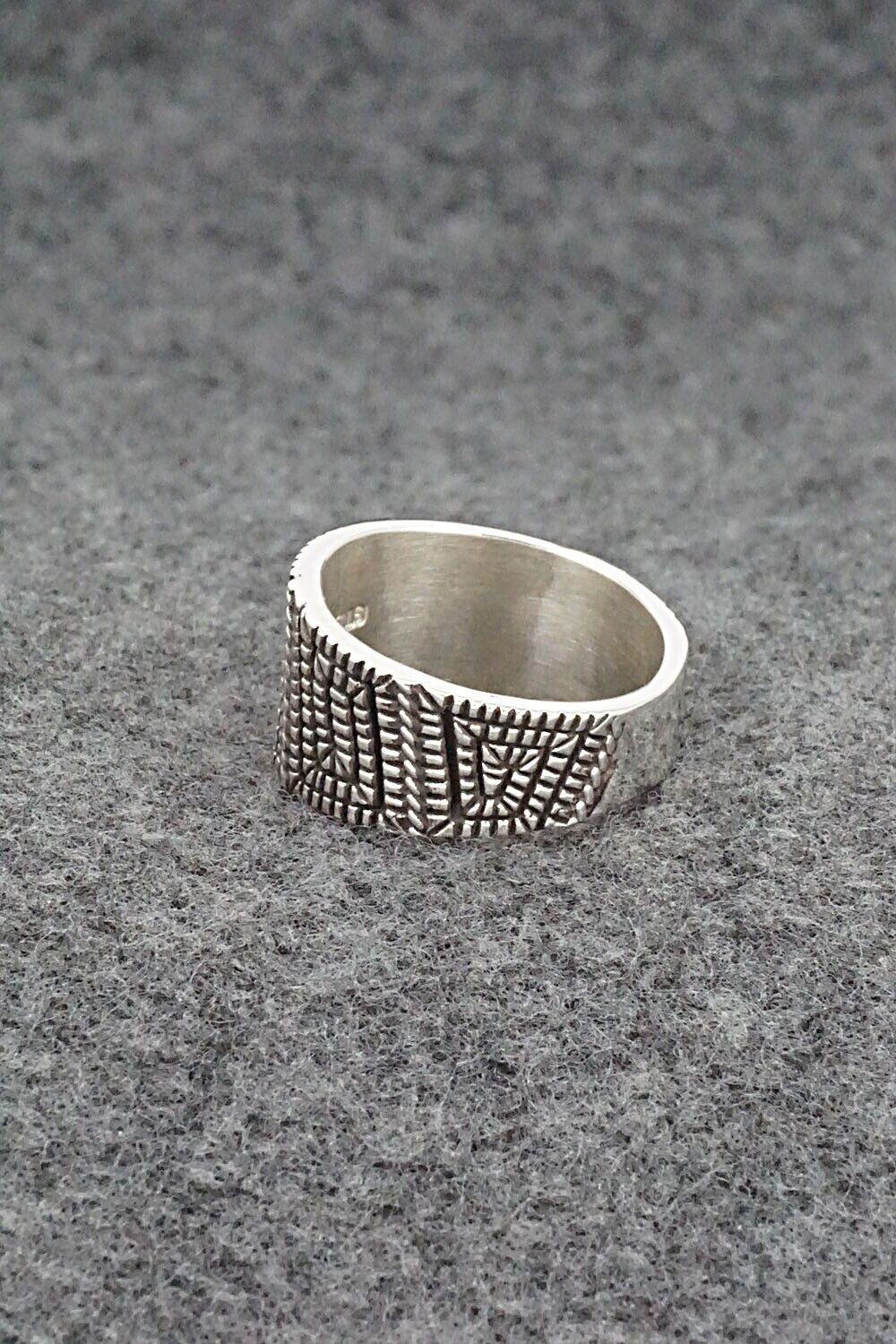 Sterling Silver Ring - Elgin Tom - Size 8