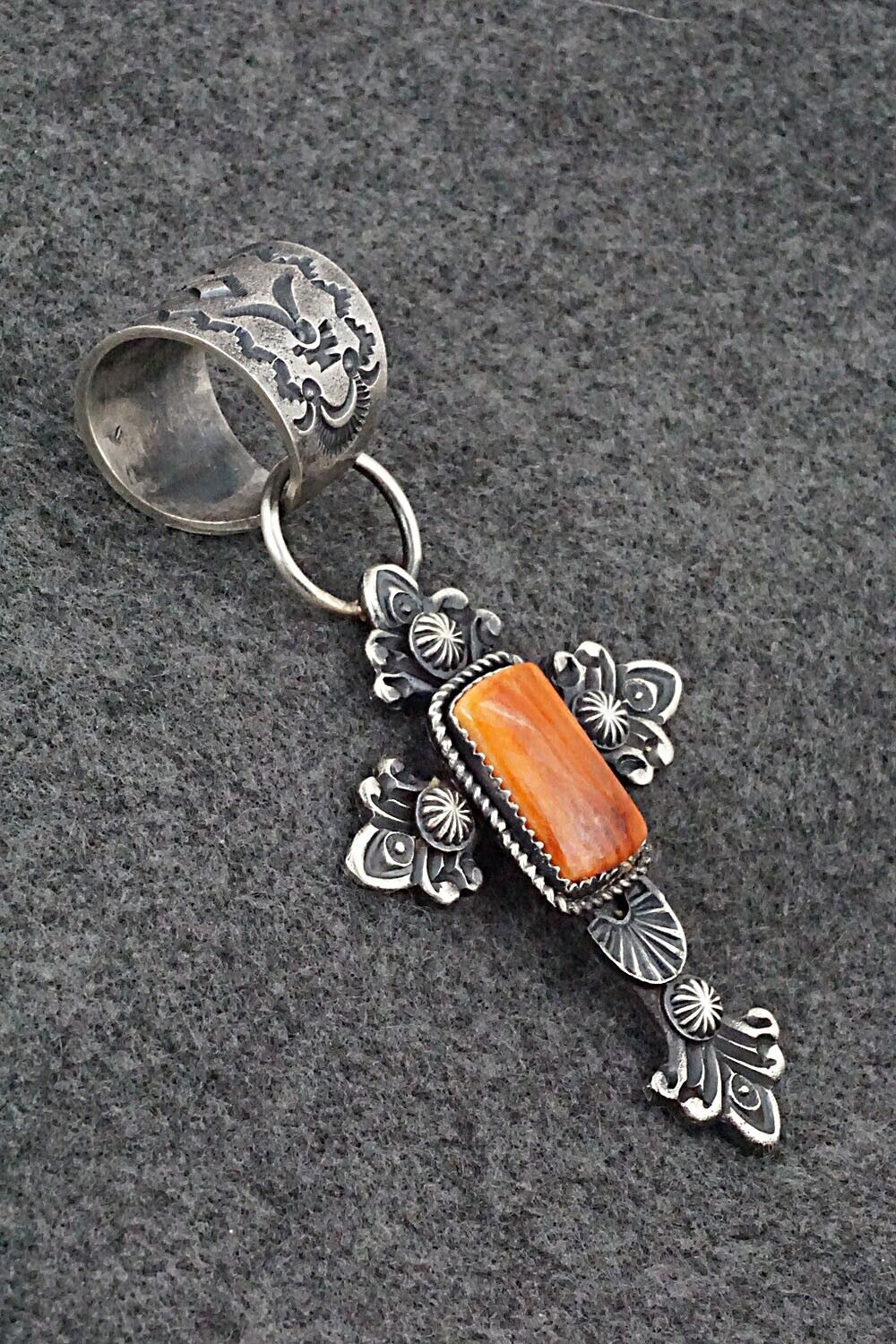 Spiny Oyster and Sterling Silver Pendant - Eva Billah