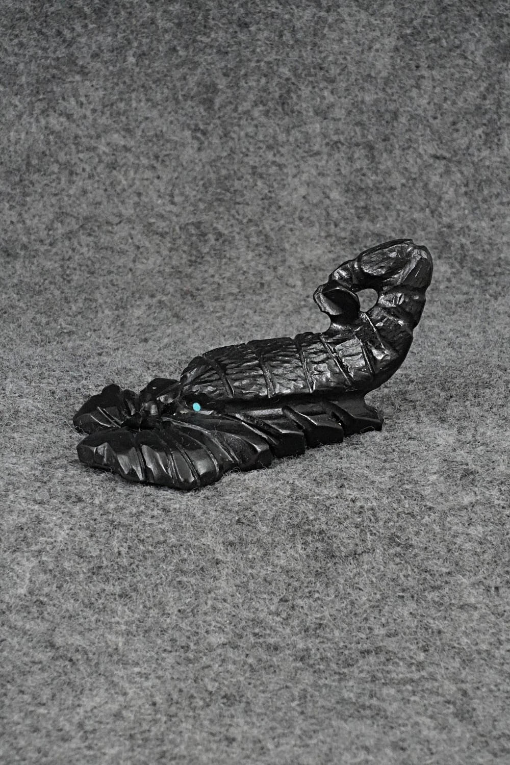 Scorpion Zuni Fetish Carving - Tony Mackel