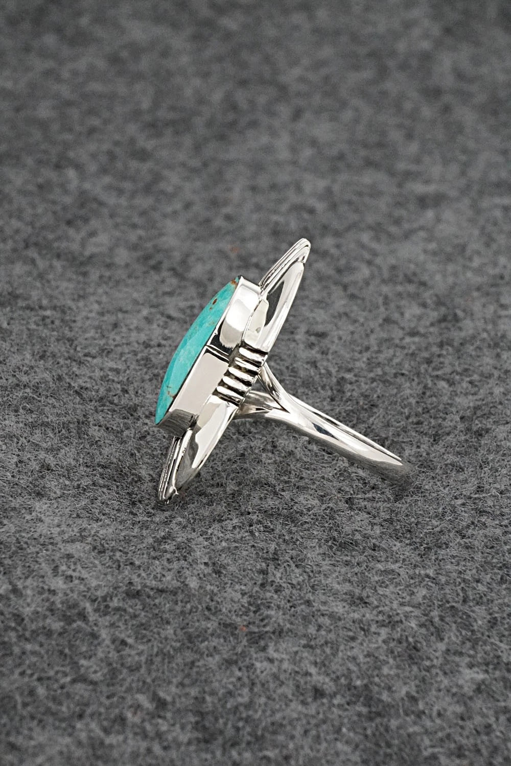 Turquoise & Sterling Silver Ring - Mike Smith - Size 10