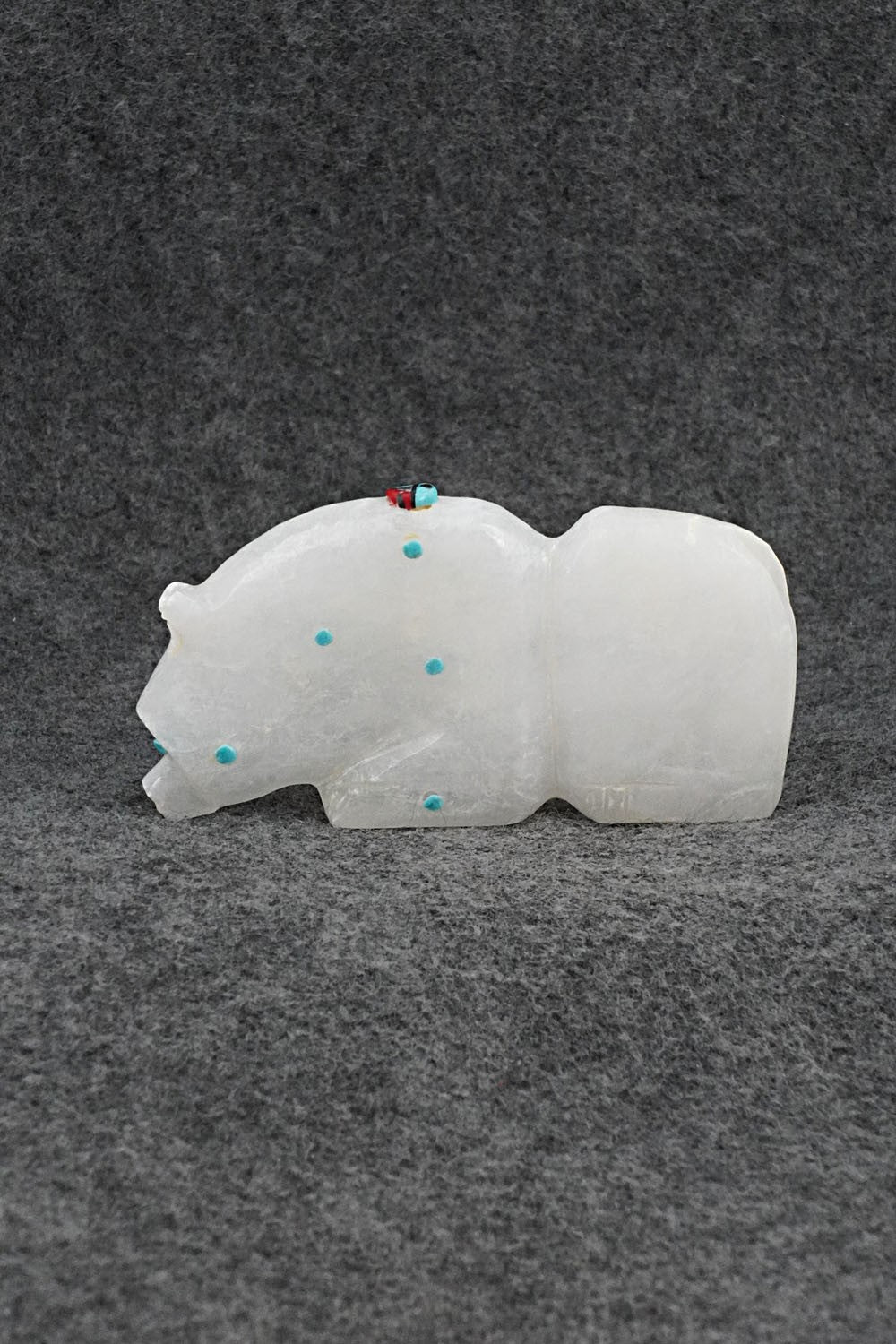 Bear Zuni Fetish Carving - Dannette Laate