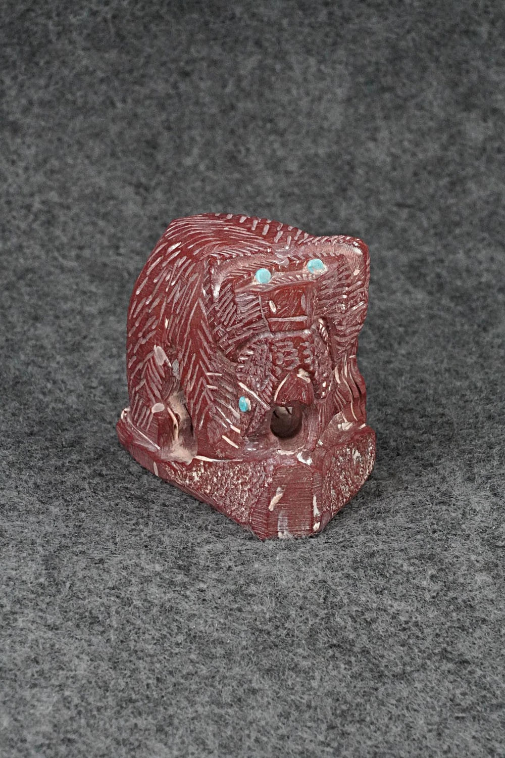 Bear Zuni Fetish Carving - Colton Kaamasee
