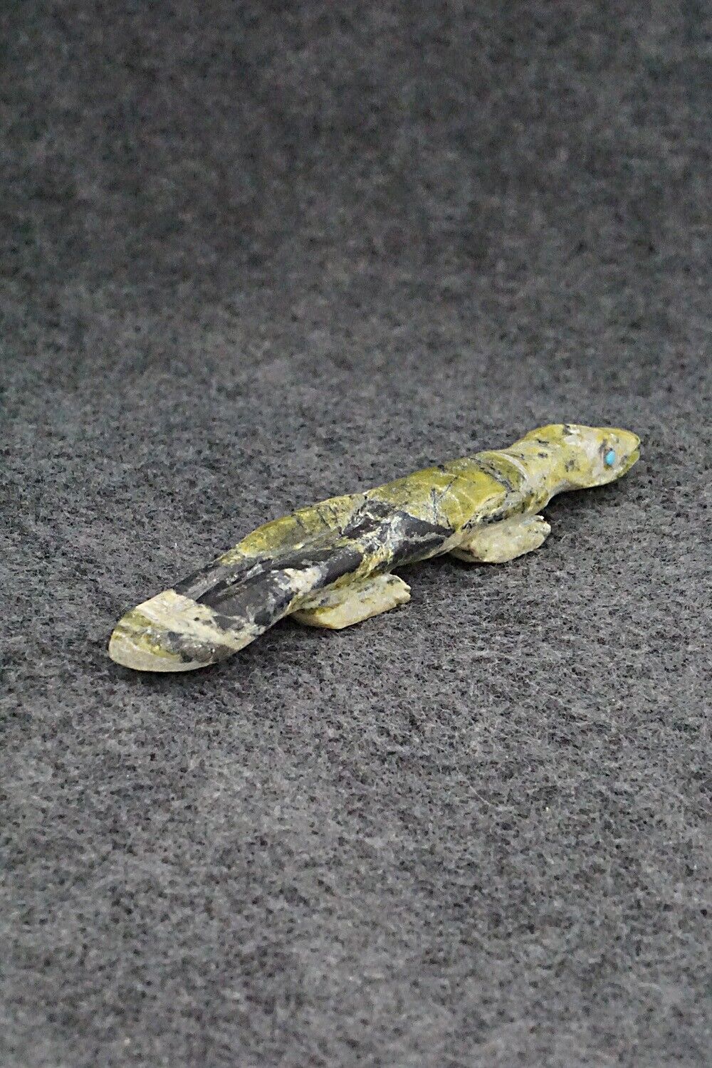 Lizard Zuni Fetish Carving - Lindsey Cheama