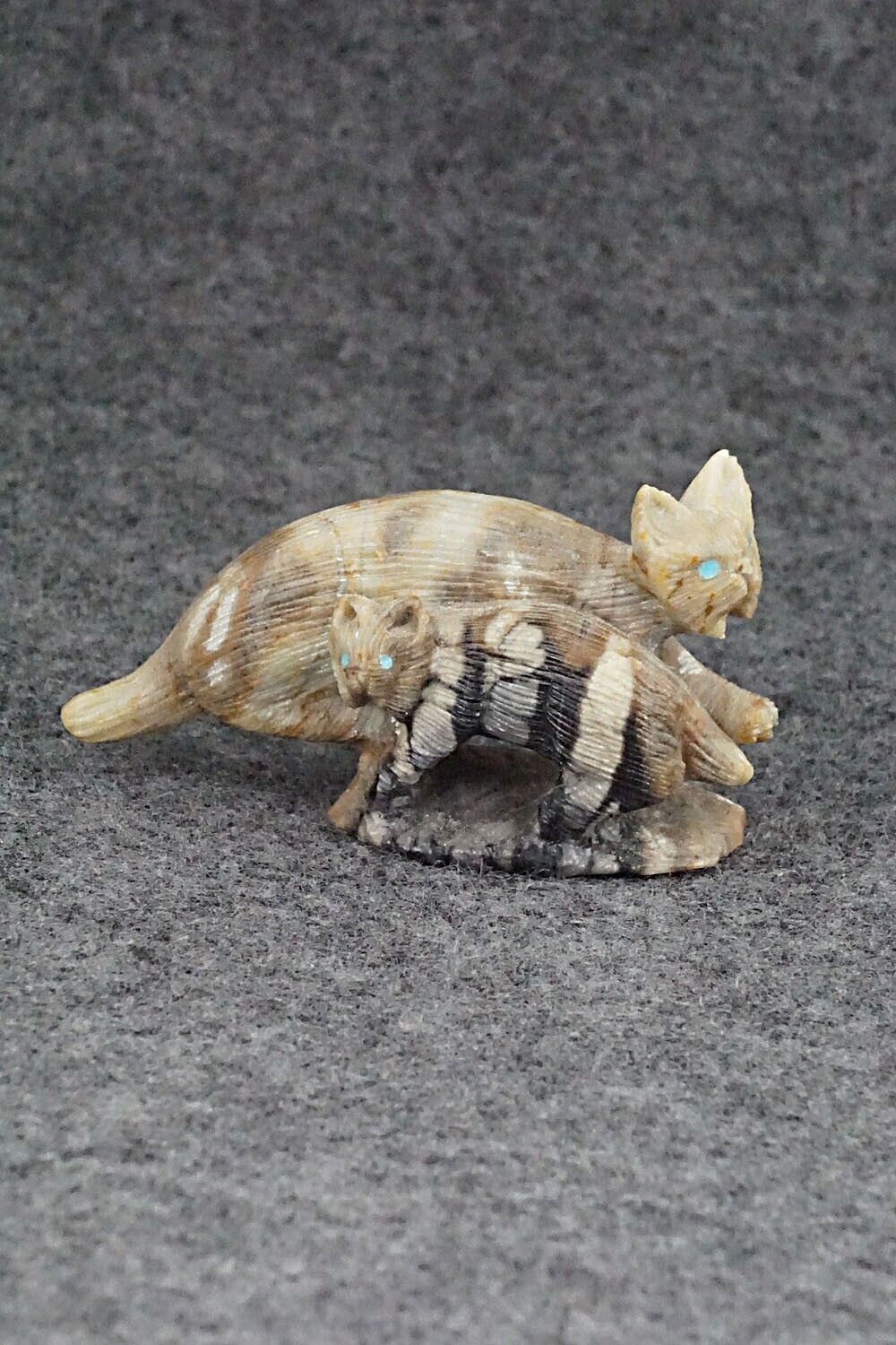 Bobcats Zuni Fetish Carving - Colin Weeka