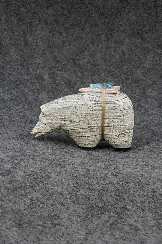Bear Zuni Fetish Carving - Delvin Leekya