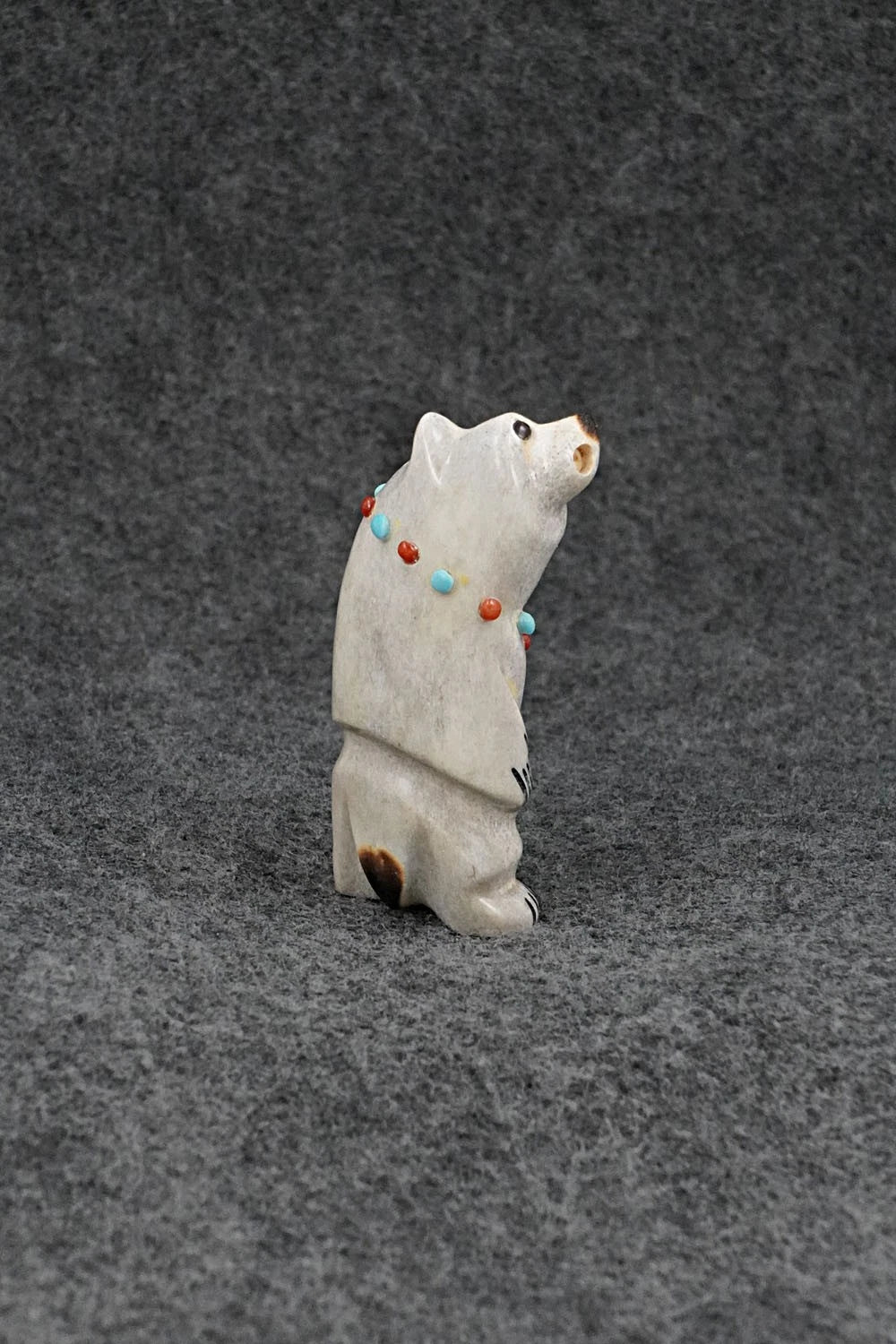 Bear Zuni Fetish Carving - Claudia Peina