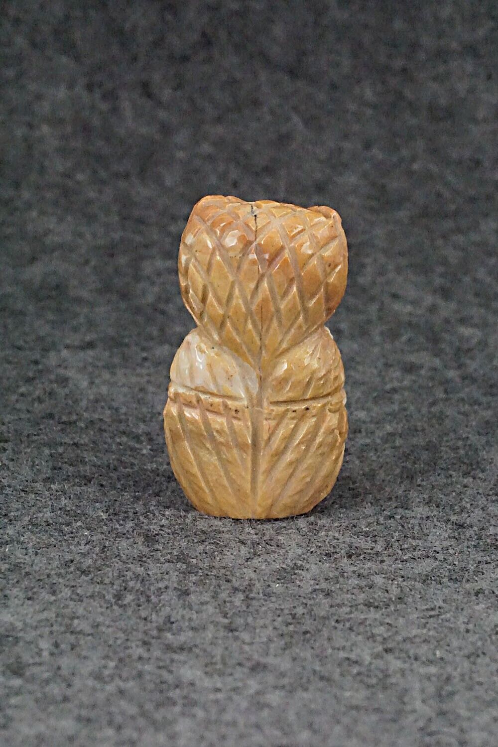 Owl Zuni Fetish Carving - Jonas Hustito