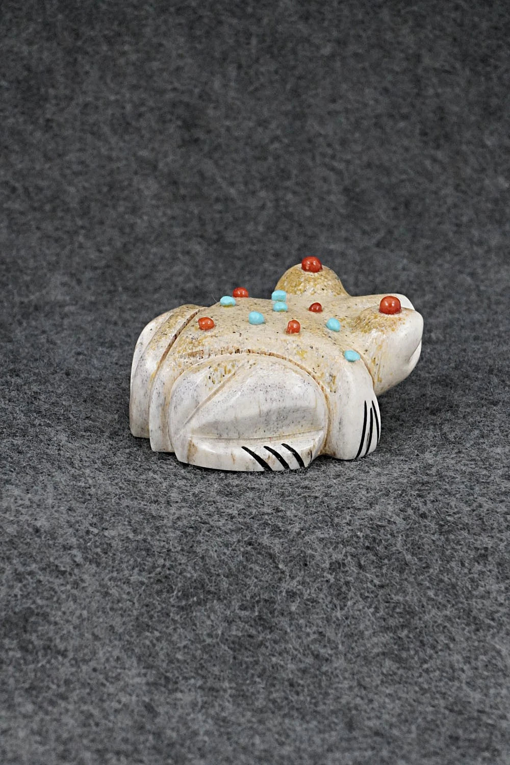 Frog Zuni Fetish Carving - Claudia Peina