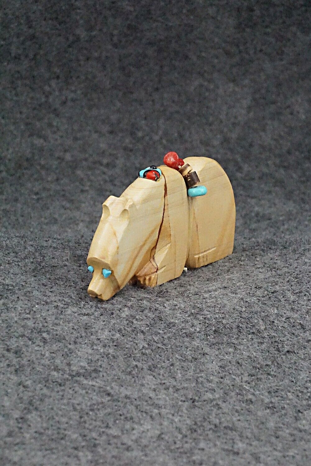 Bear Zuni Fetish Carving - Danette Laate