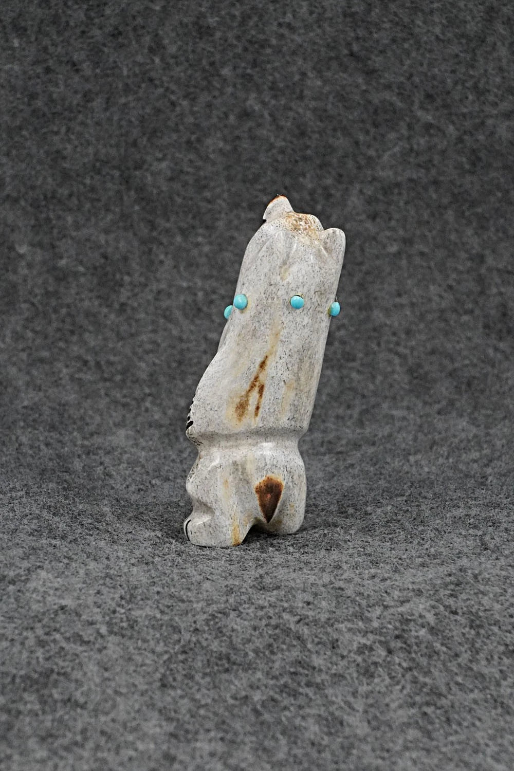 Bear Zuni Fetish Carving - Claudia Peina