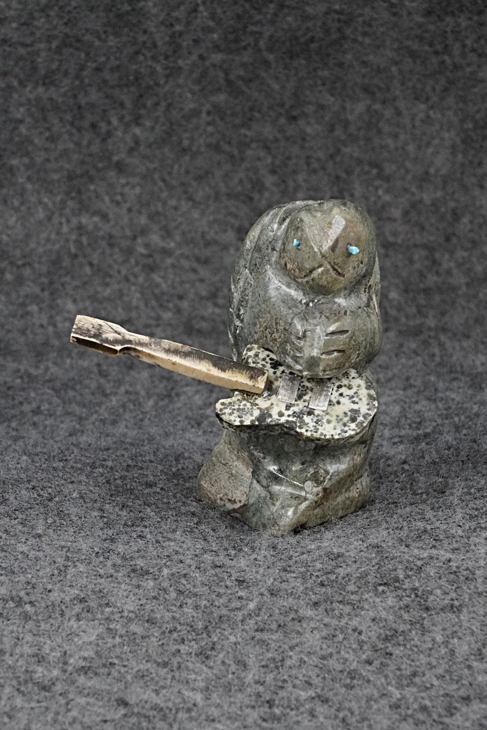 Turtle Zuni Fetish Carving - Theo Natewa