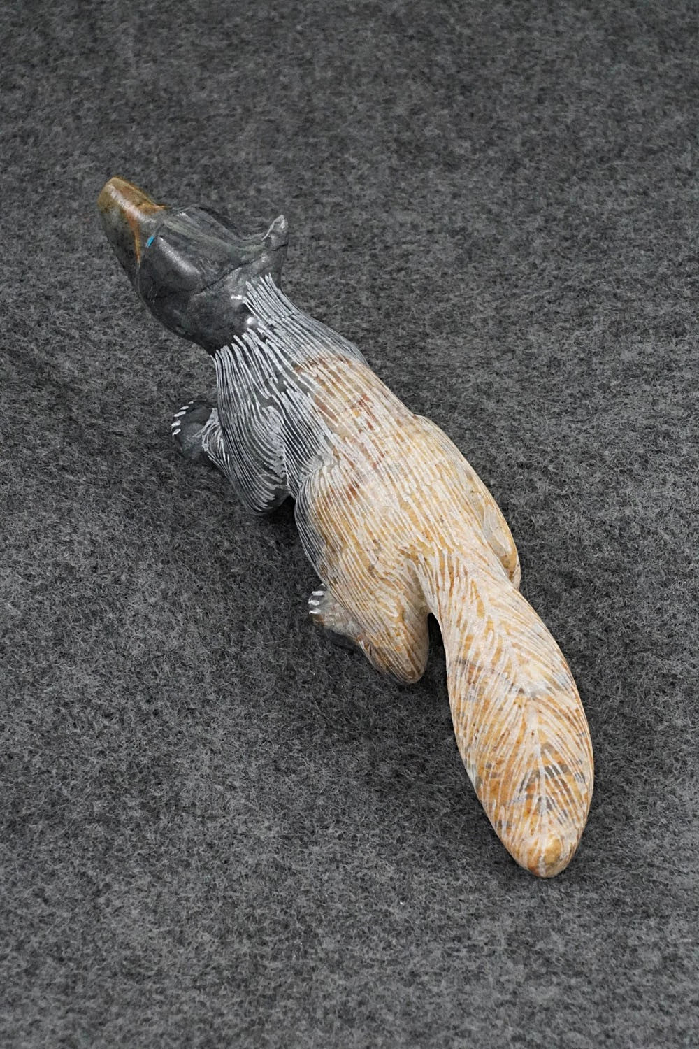 Wolf Zuni Fetish Carving - Nelson Yatsattie