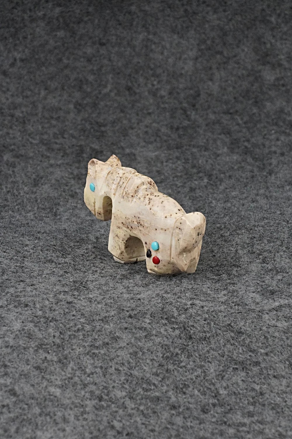 Horse Zuni Fetish Carving - Dannette Laate
