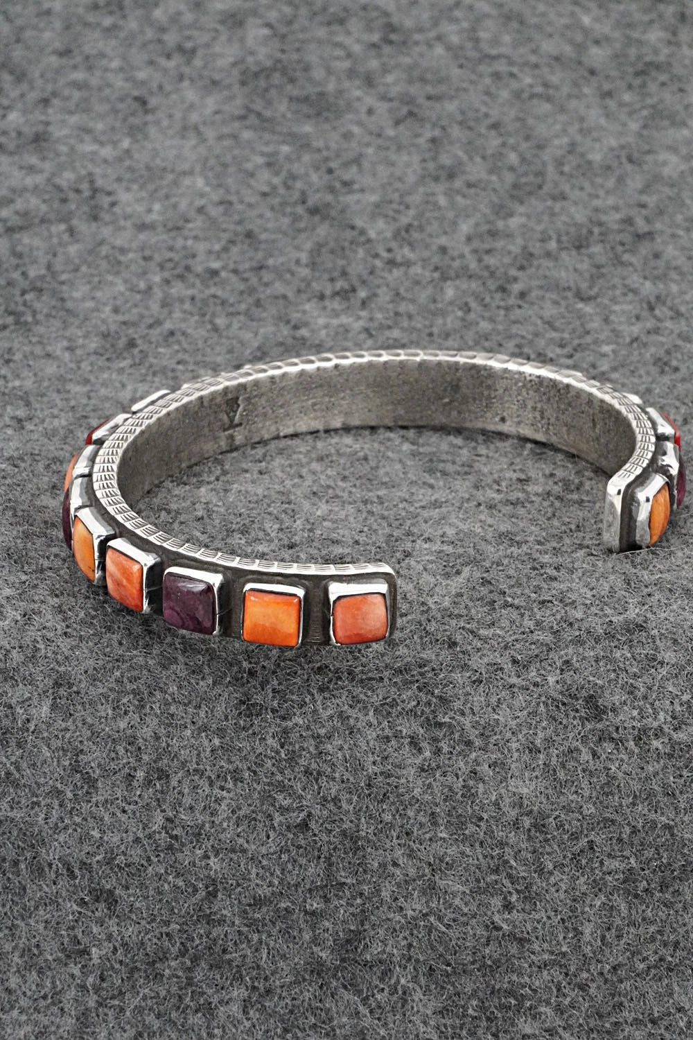 Spiny Oyster & Sterling Silver Bracelet - Ernest Rangel