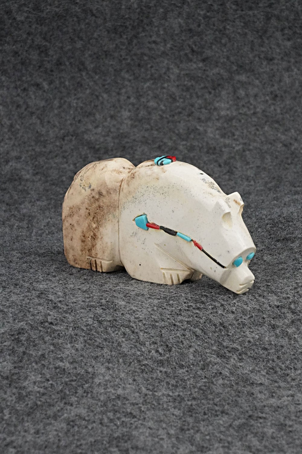 Bear Zuni Fetish Carving - Danette Laate