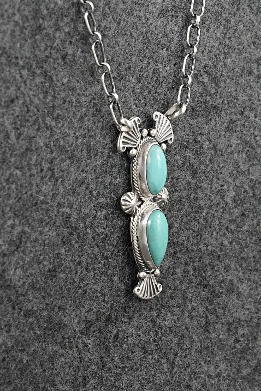 Turquoise & Sterling Silver Necklace - Verley Betone