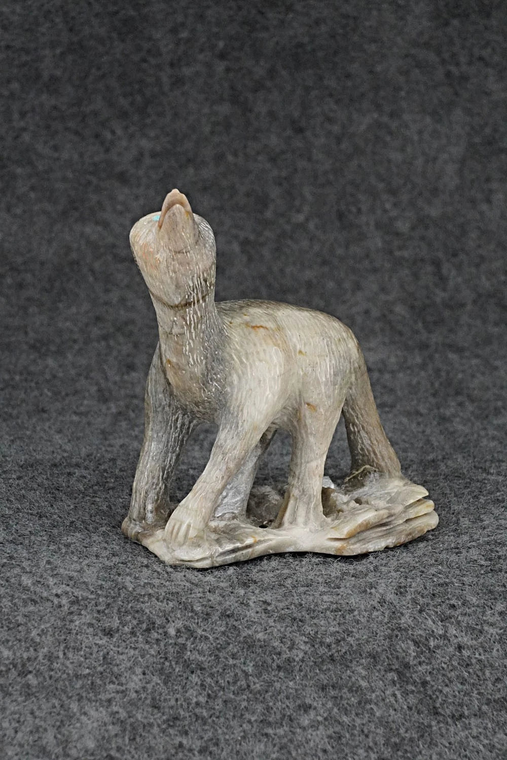 Wolf Zuni Fetish Carving - Calvin Weeka
