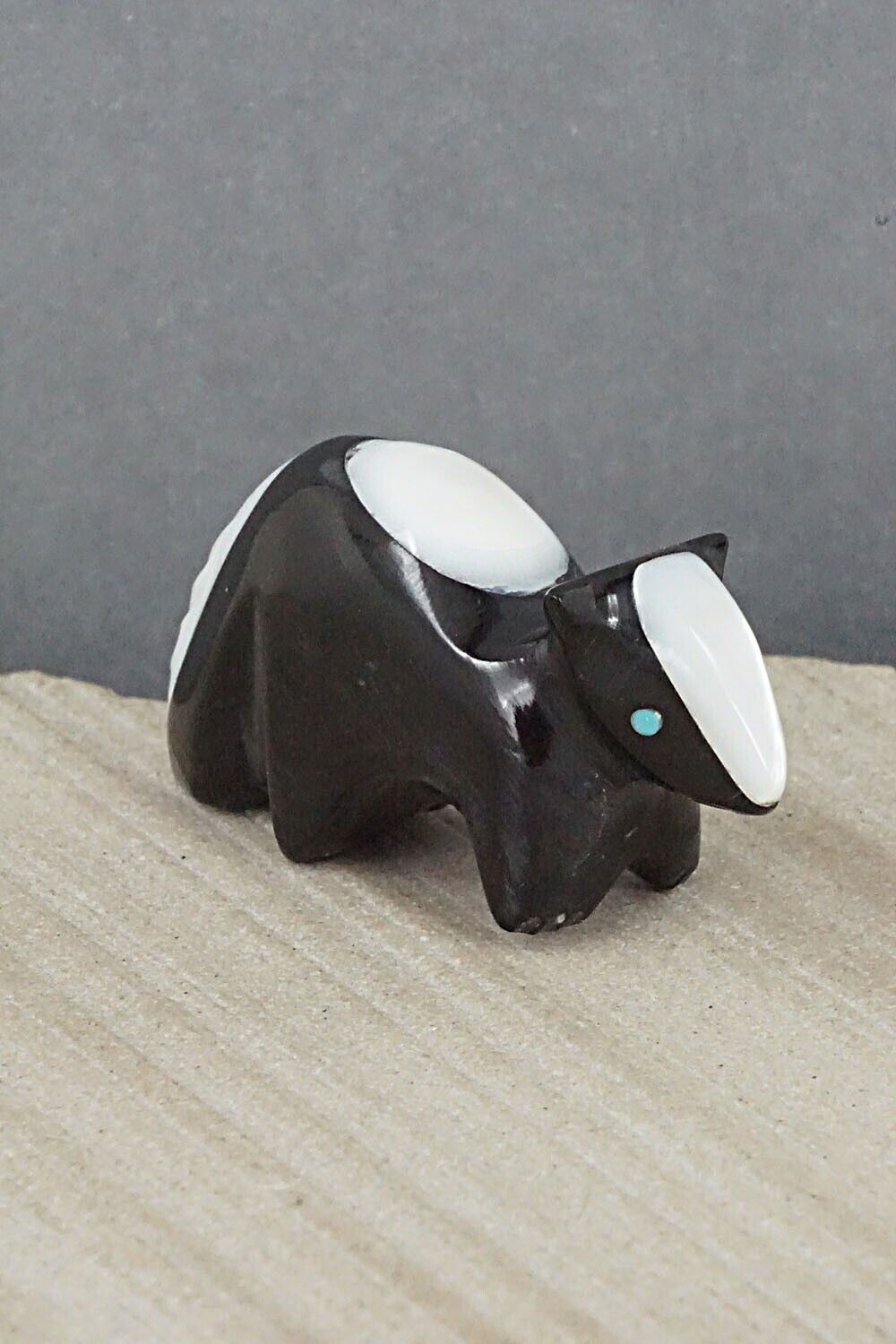 Skunk Zuni Fetish Carving - Calvert Bowannie