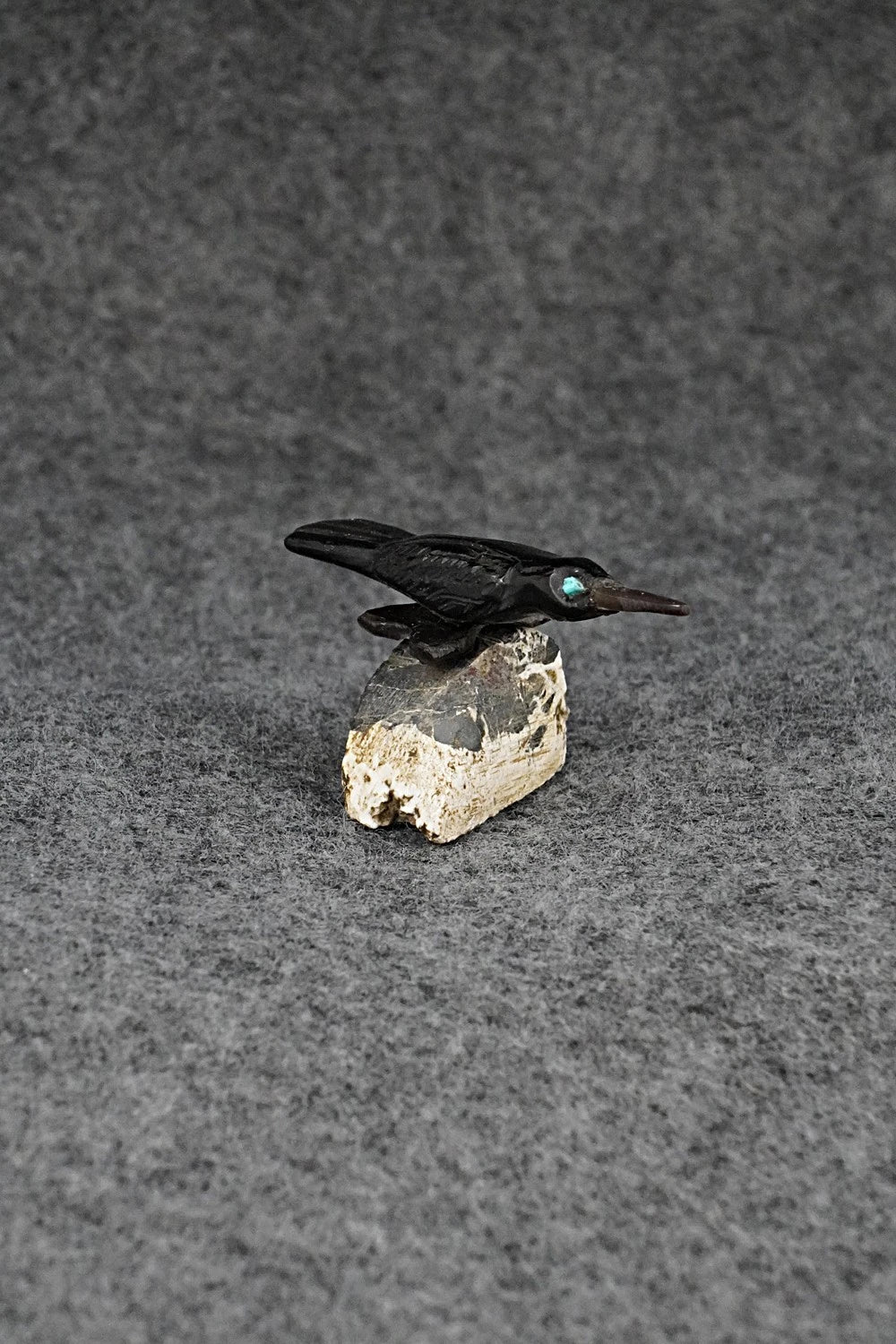 Crow Zuni Fetish Carving - Sullivan Shebola