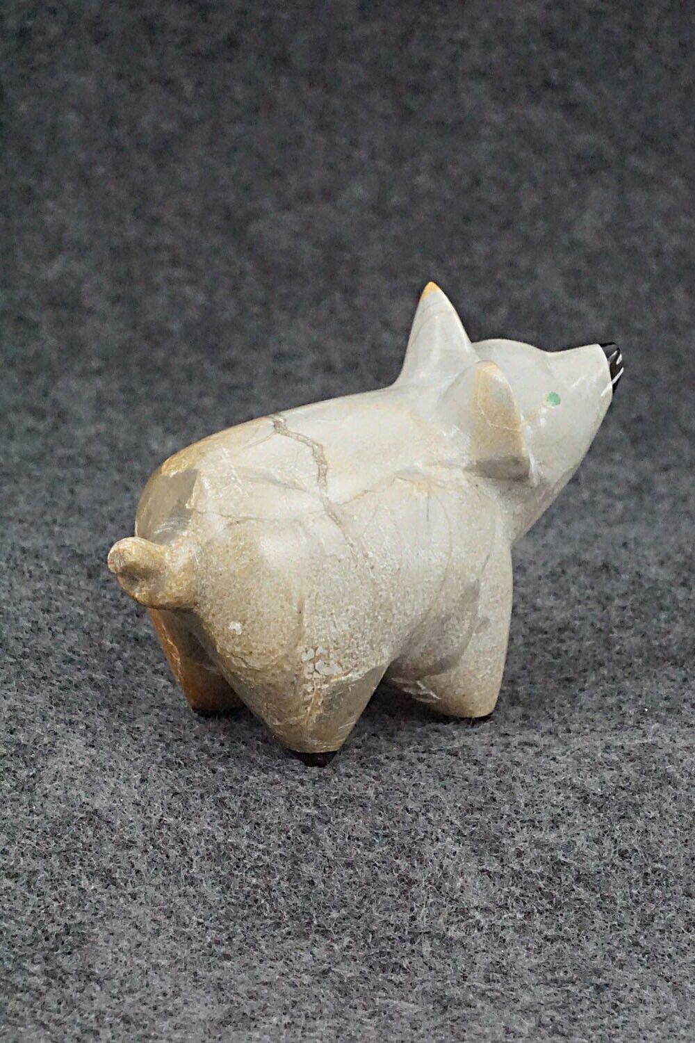 Pig Zuni Fetish Carving - Enrike Leekya